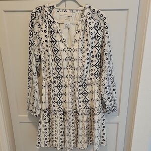 Adelyn Rae Black and White Long Sleeve Dress